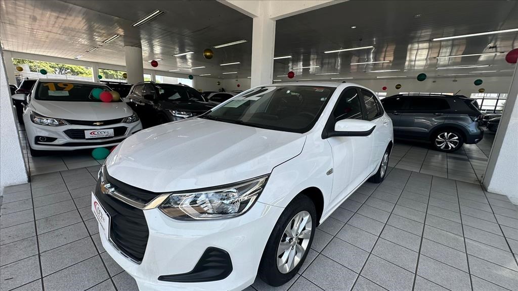 //www.autoline.com.br/carro/chevrolet/onix-10-lt-12v-flex-4p-manual/2022/curitiba-pr/23524571