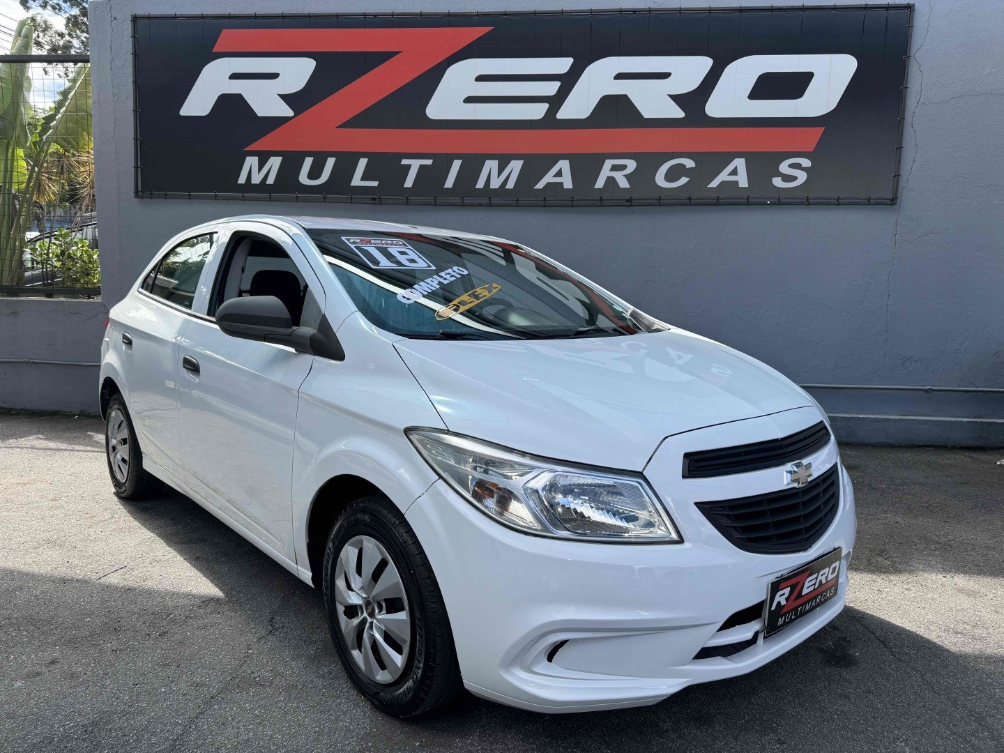 //www.autoline.com.br/carro/chevrolet/onix-10-joy-8v-flex-4p-manual/2018/sao-paulo-sp/23589642