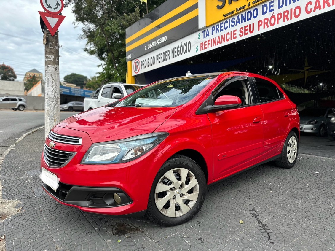 //www.autoline.com.br/carro/chevrolet/onix-14-lt-8v-flex-4p-manual/2013/osasco-sp/23607690