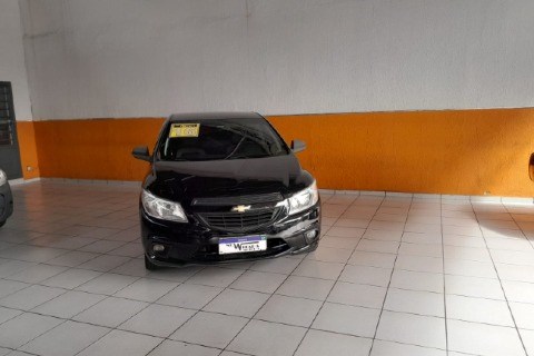 //www.autoline.com.br/carro/chevrolet/onix-10-lt-8v-flex-4p-manual/2016/sao-paulo-sp/23633877