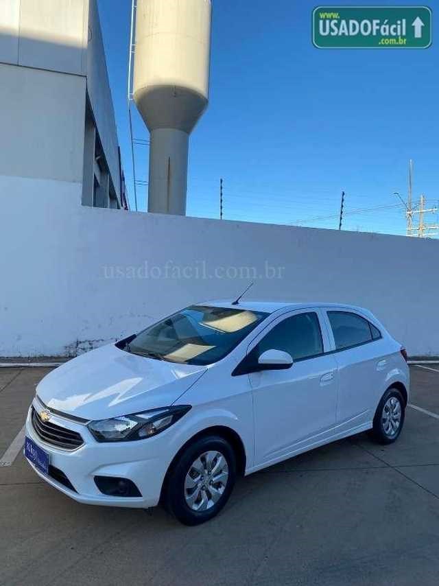 //www.autoline.com.br/carro/chevrolet/onix-10-lt-8v-flex-4p-manual/2018/tangara-da-serra-mt/23943594