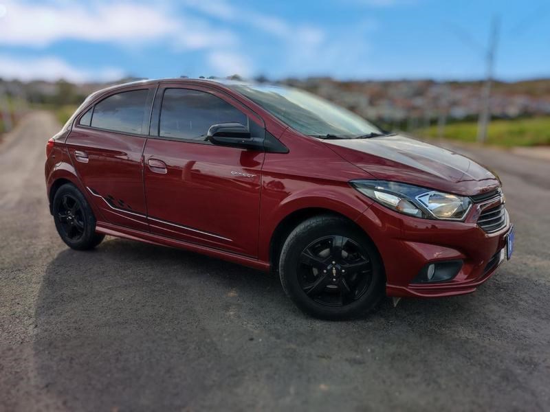 //www.autoline.com.br/carro/chevrolet/onix-14-effect-8v-flex-4p-manual/2019/paraguacu-mg/24105674