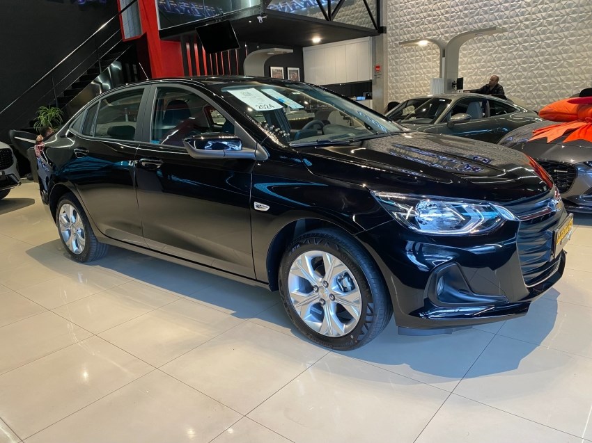 //www.autoline.com.br/carro/chevrolet/onix-10-turbo-ltz-12v-flex-4p-automatico/2024/curitiba-pr/24228710