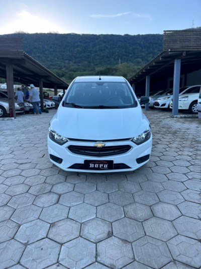 //www.autoline.com.br/carro/chevrolet/onix-10-12v-flex-4p-manual/2020/osorio-rs/24237511