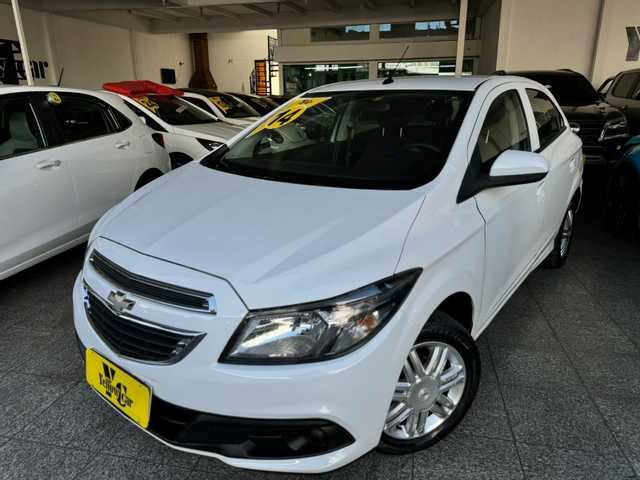 //www.autoline.com.br/carro/chevrolet/onix-10-lt-8v-flex-4p-manual/2014/sao-paulo-sp/24278202