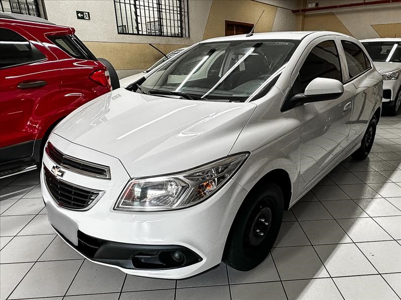 //www.autoline.com.br/carro/chevrolet/onix-10-lt-8v-flex-4p-manual/2014/jundiai-sp/24290707