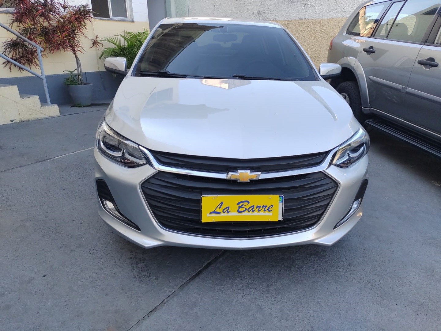 //www.autoline.com.br/carro/chevrolet/onix-10-turbo-premier-12v-flex-4p-automatico/2020/rio-de-janeiro-rj/24380950