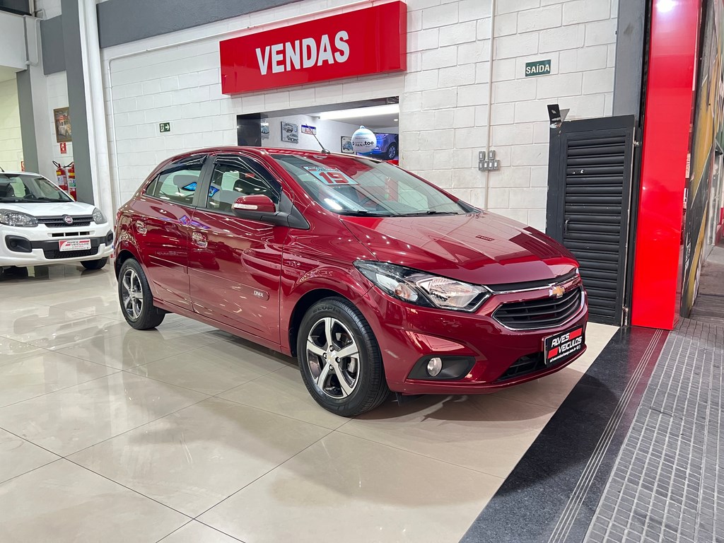 //www.autoline.com.br/carro/chevrolet/onix-14-ltz-8v-flex-4p-automatico/2019/sao-paulo-sp/24456351