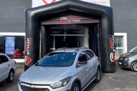 //www.autoline.com.br/carro/chevrolet/onix-14-activ-8v-flex-4p-manual/2017/barra-do-garcas-mt/24504878