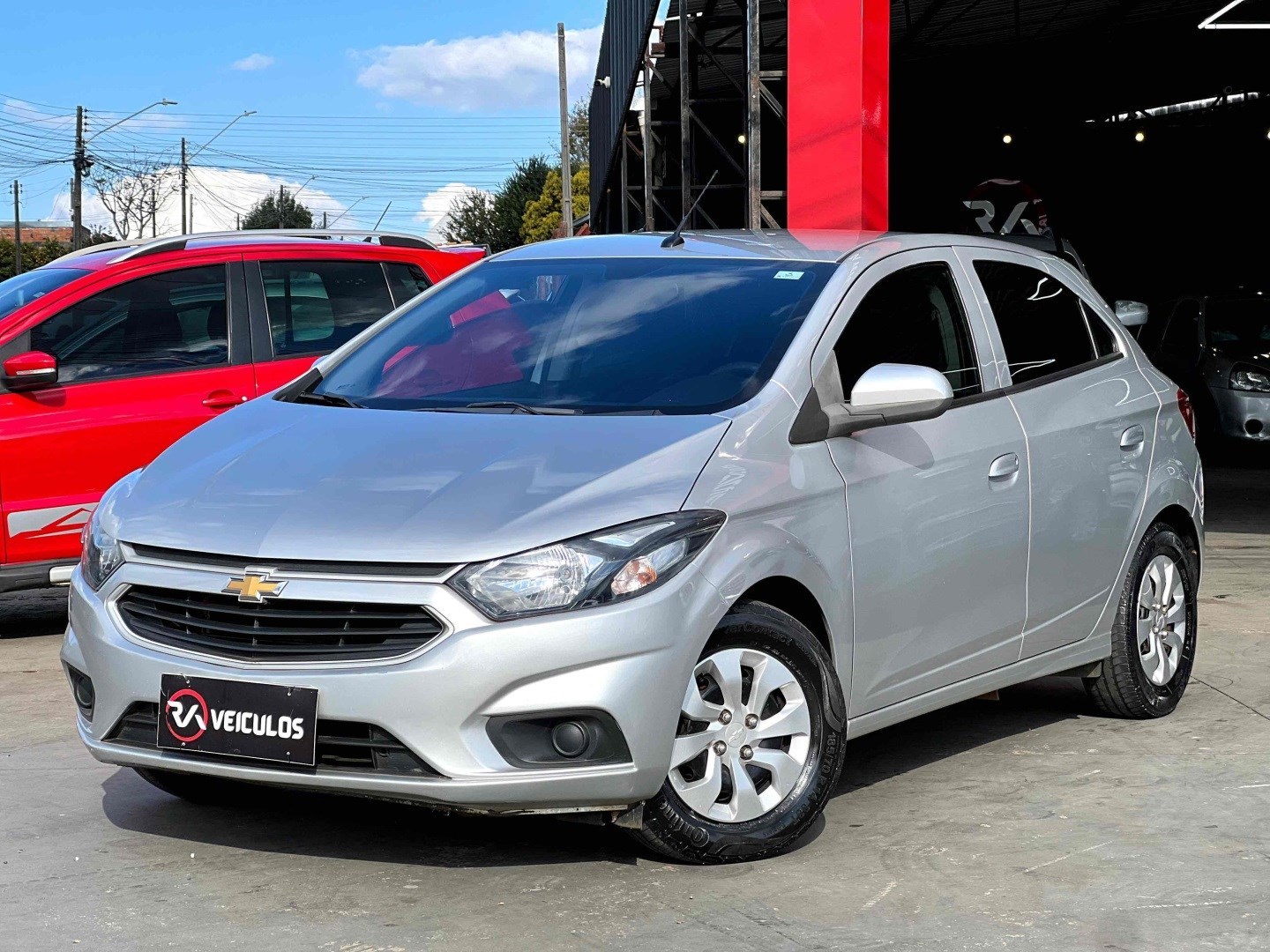//www.autoline.com.br/carro/chevrolet/onix-10-lt-8v-flex-4p-manual/2018/guarapuava-pr/24581067