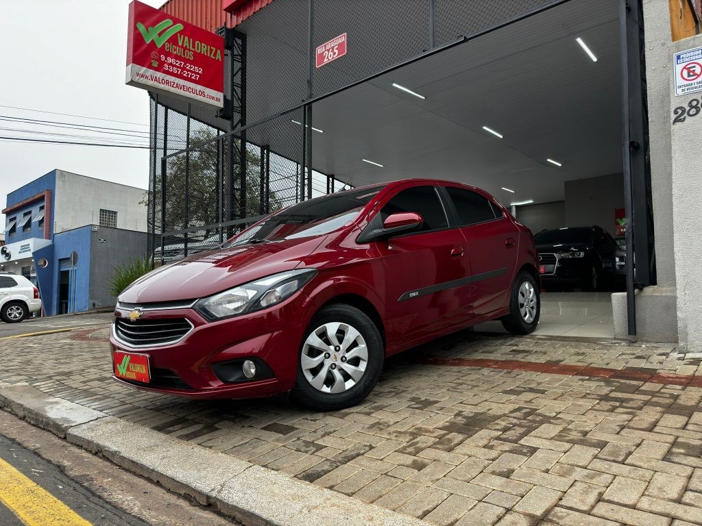 //www.autoline.com.br/carro/chevrolet/onix-10-lt-8v-flex-4p-manual/2019/londrina-pr/24619070