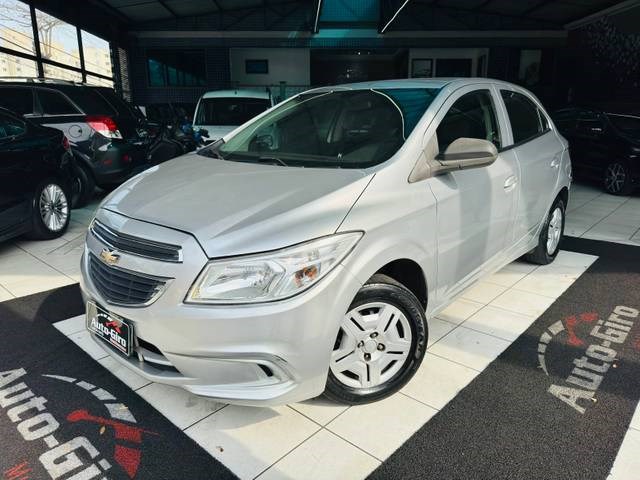 //www.autoline.com.br/carro/chevrolet/onix-10-lt-8v-flex-4p-manual/2016/sao-paulo-sp/24619314