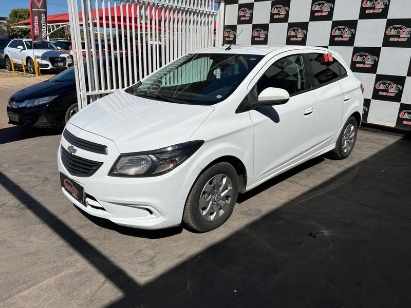 //www.autoline.com.br/carro/chevrolet/onix-10-joy-8v-flex-4p-manual/2019/brasilia-df/24632182