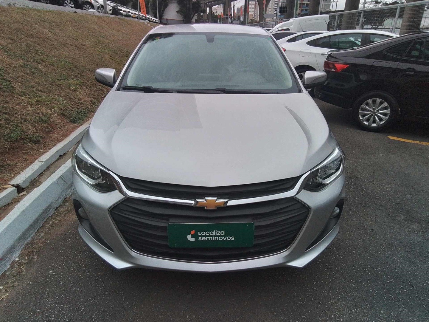 //www.autoline.com.br/carro/chevrolet/onix-10-turbo-ltz-12v-flex-4p-automatico/2022/sao-paulo-sp/24661159