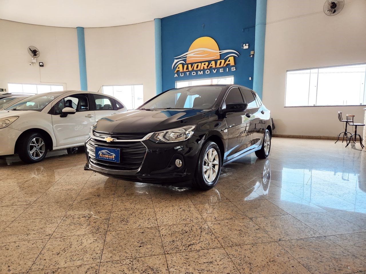 //www.autoline.com.br/carro/chevrolet/onix-10-turbo-ltz-12v-flex-4p-manual/2020/nova-odessa-sp/24673087