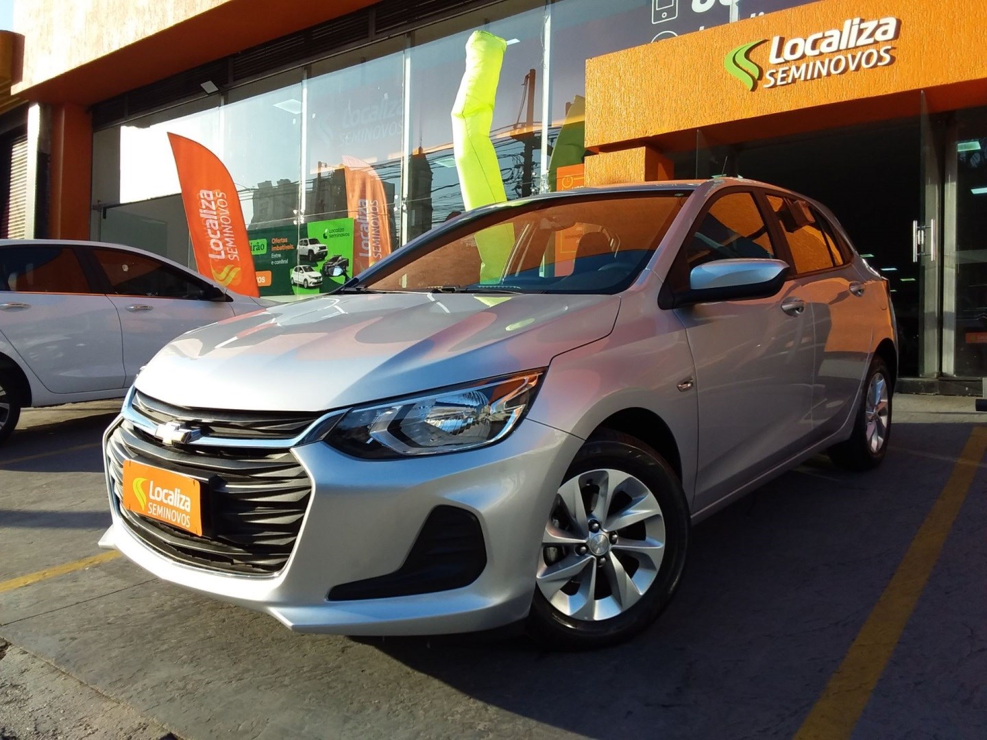 //www.autoline.com.br/carro/chevrolet/onix-10-lt-12v-flex-4p-manual/2023/sao-paulo-sp/24811022