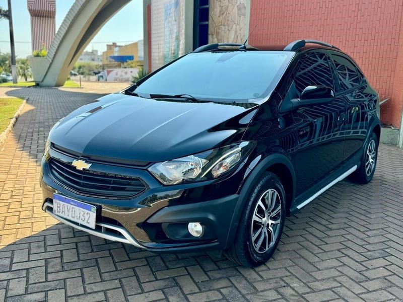 //www.autoline.com.br/carro/chevrolet/onix-14-activ-8v-flex-4p-manual/2017/cascavel-pr/24867992