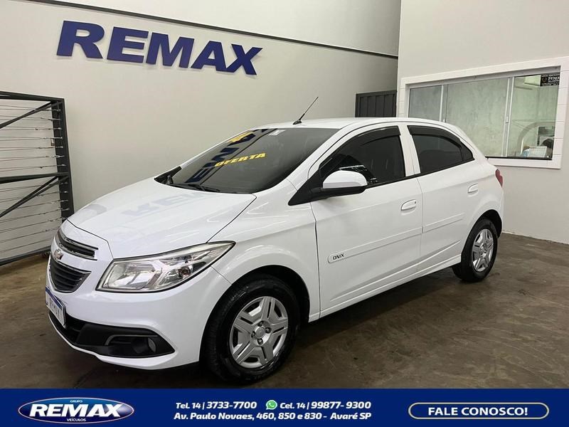 //www.autoline.com.br/carro/chevrolet/onix-10-lt-8v-flex-4p-manual/2014/avare-sp/24898853