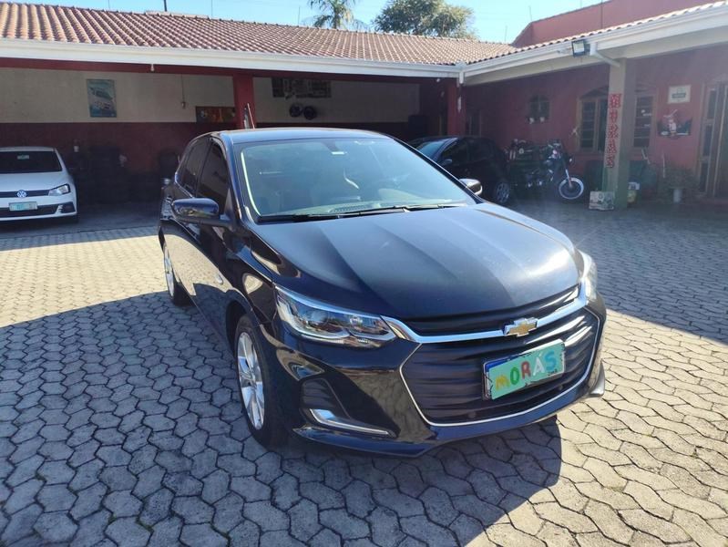 //www.autoline.com.br/carro/chevrolet/onix-10-turbo-premier-12v-flex-4p-automatico/2020/curitiba-pr/24909393