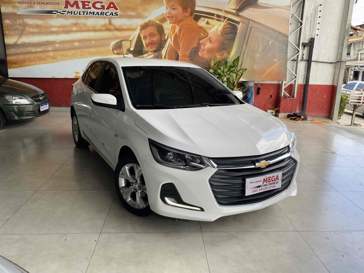 //www.autoline.com.br/carro/chevrolet/onix-10-turbo-premier-12v-flex-4p-automatico/2020/manaus-am/24936254