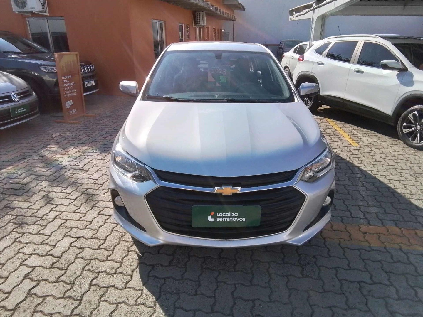 //www.autoline.com.br/carro/chevrolet/onix-10-turbo-ltz-12v-flex-4p-automatico/2023/sao-paulo-sp/24955376