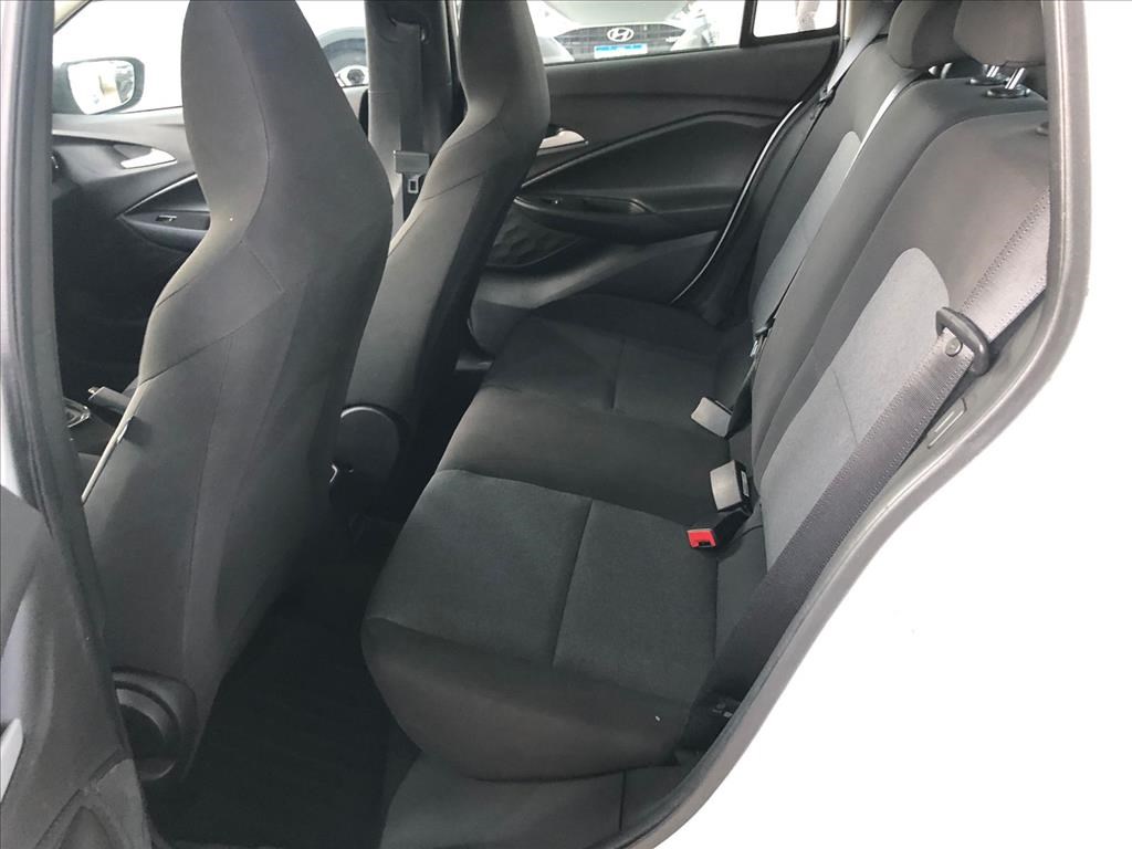//www.autoline.com.br/carro/chevrolet/onix-10-12v-flex-4p-manual/2022/salvador-ba/24962794
