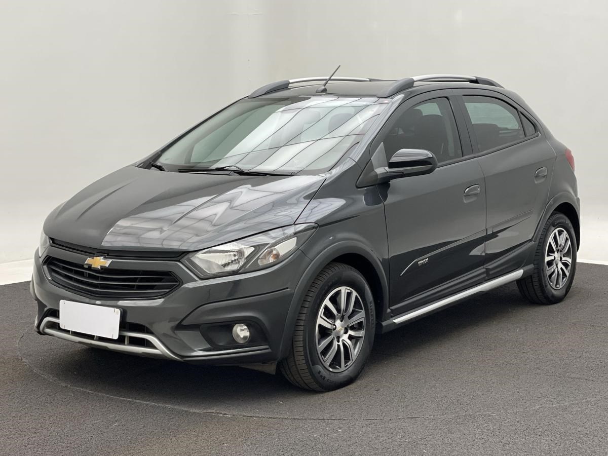 //www.autoline.com.br/carro/chevrolet/onix-14-activ-8v-flex-4p-automatico/2018/belo-horizonte-mg/24963512