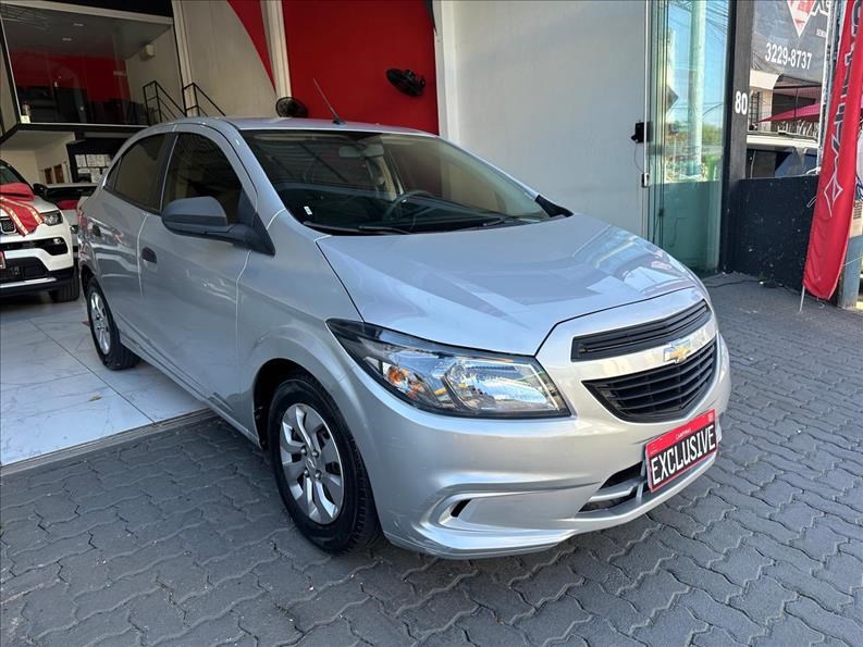 //www.autoline.com.br/carro/chevrolet/onix-10-joy-8v-flex-4p-manual/2019/campinas-sp/24966505