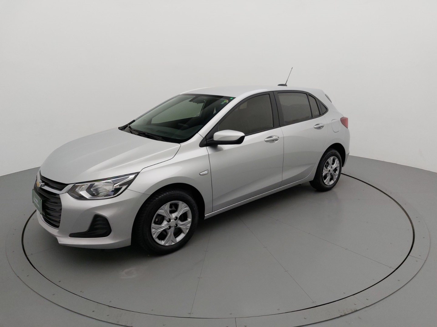 //www.autoline.com.br/carro/chevrolet/onix-10-lt-12v-flex-4p-manual/2023/sao-paulo-sp/24978275