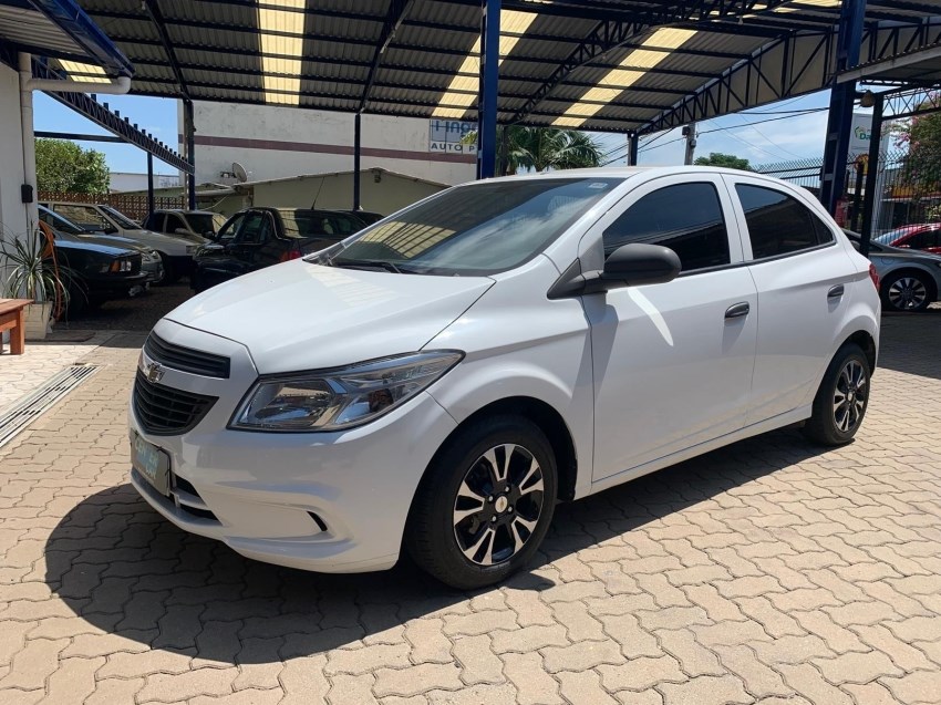 //www.autoline.com.br/carro/chevrolet/onix-10-joy-8v-flex-4p-manual/2018/santa-cruz-do-sul-rs/24982695
