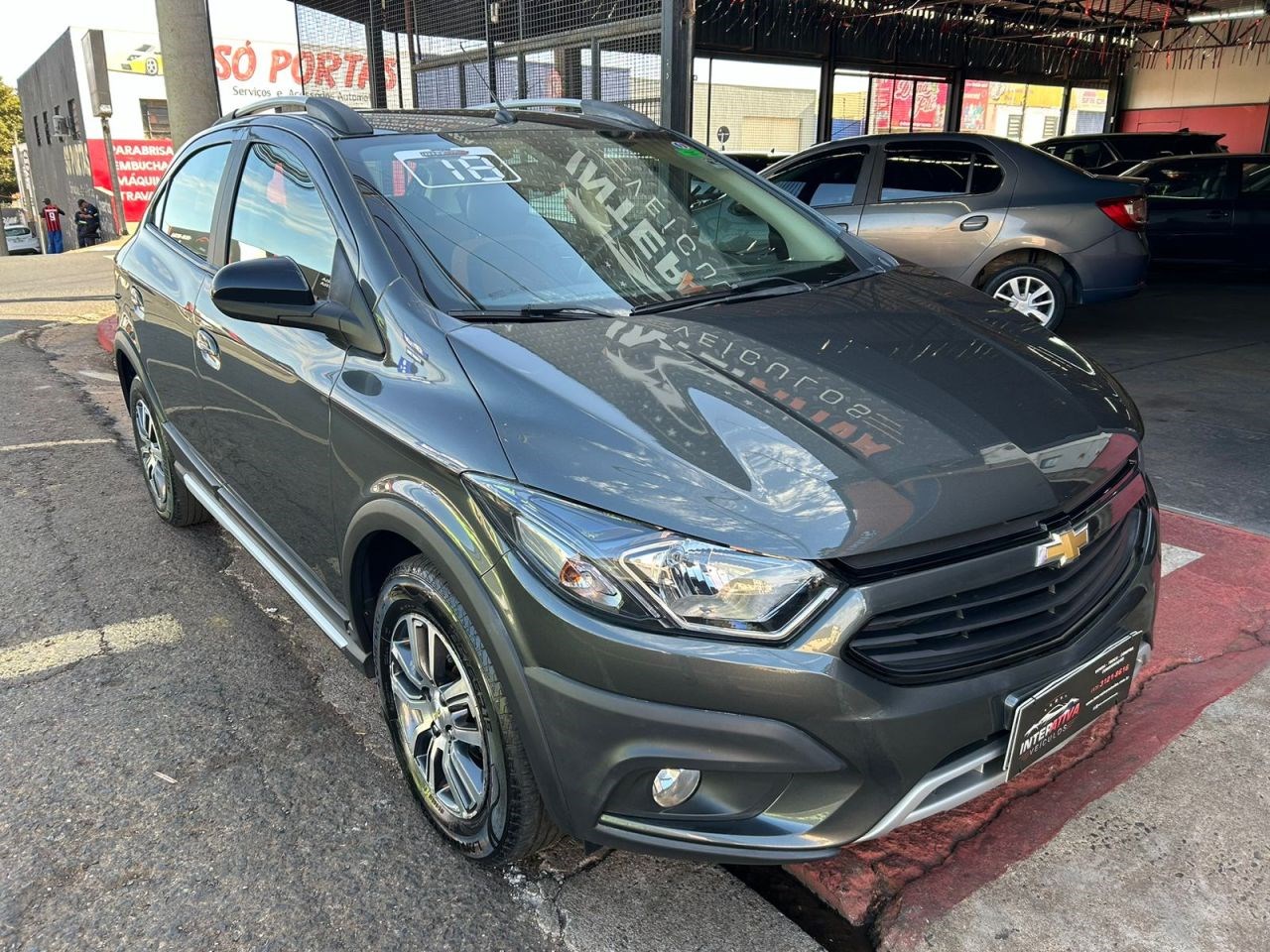 //www.autoline.com.br/carro/chevrolet/onix-14-activ-8v-flex-4p-manual/2018/sao-jose-do-rio-preto-sp/25006284