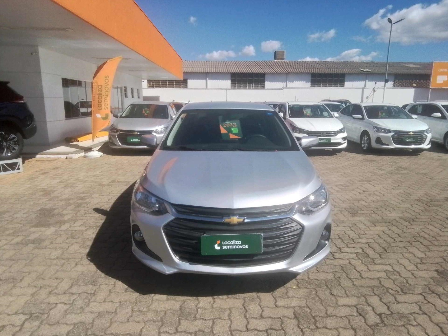 //www.autoline.com.br/carro/chevrolet/onix-10-turbo-ltz-12v-flex-4p-automatico/2023/brasilia-df/25006467