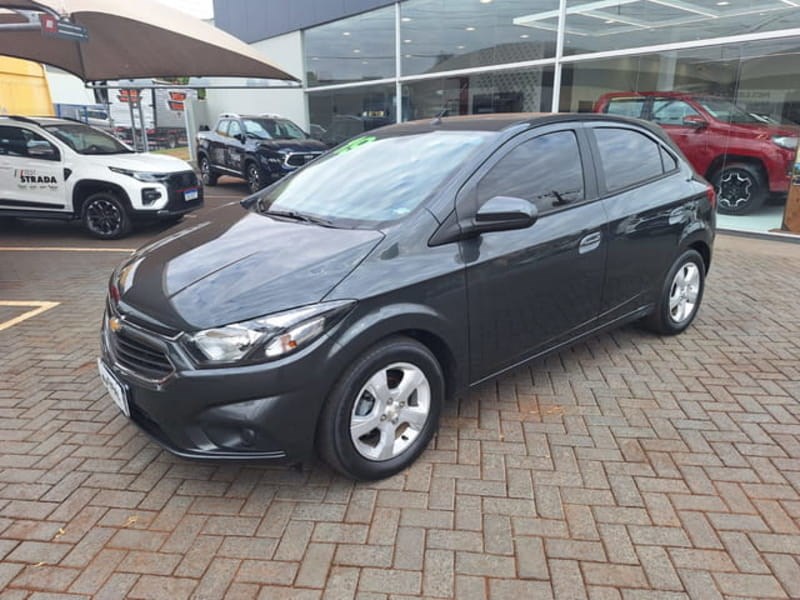 //www.autoline.com.br/carro/chevrolet/onix-14-lt-8v-flex-4p-manual/2019/maringa-pr/25021691