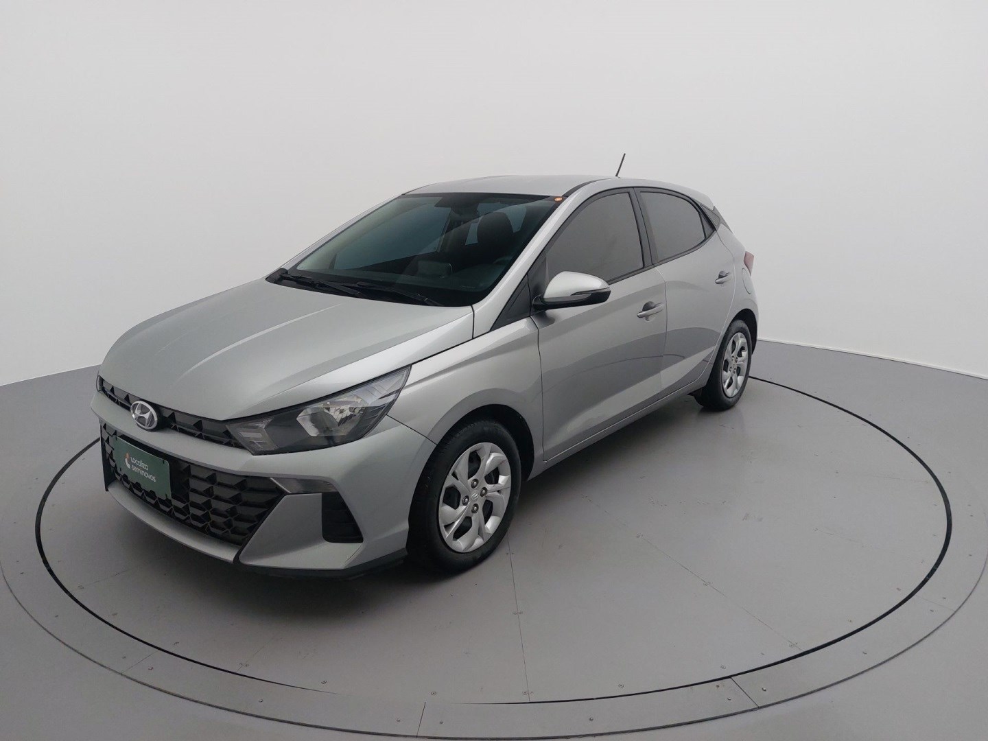 //www.autoline.com.br/carro/chevrolet/onix-10-turbo-lt-12v-flex-4p-manual/2023/sao-paulo-sp/25030200