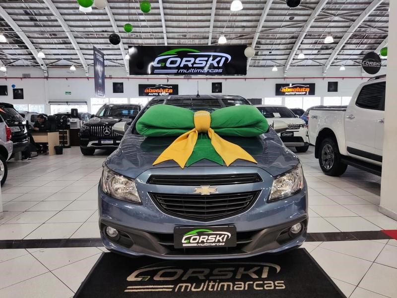 //www.autoline.com.br/carro/chevrolet/onix-10-selecao-8v-flex-4p-manual/2015/curitiba-pr/25031420