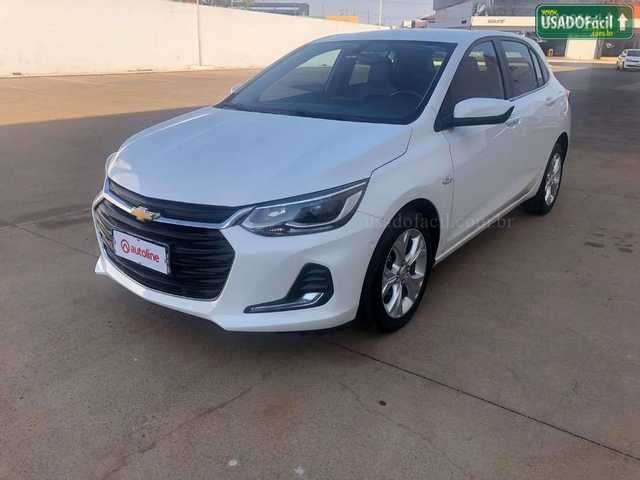 //www.autoline.com.br/carro/chevrolet/onix-10-turbo-premier-12v-flex-4p-automatico/2022/tangara-da-serra-mt/25032019