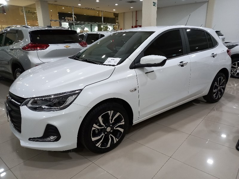 //www.autoline.com.br/carro/chevrolet/onix-plus-10-turbo-premier-12v-flex-4p-automatico/2024/sao-paulo-sp/24841270