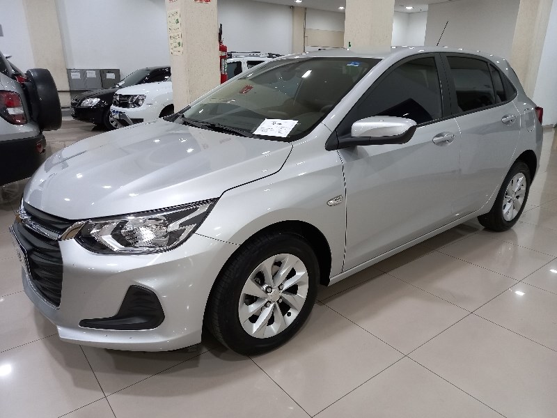 //www.autoline.com.br/carro/chevrolet/onix-plus-10-lt-12v-flex-4p-manual/2023/sao-paulo-sp/24841608