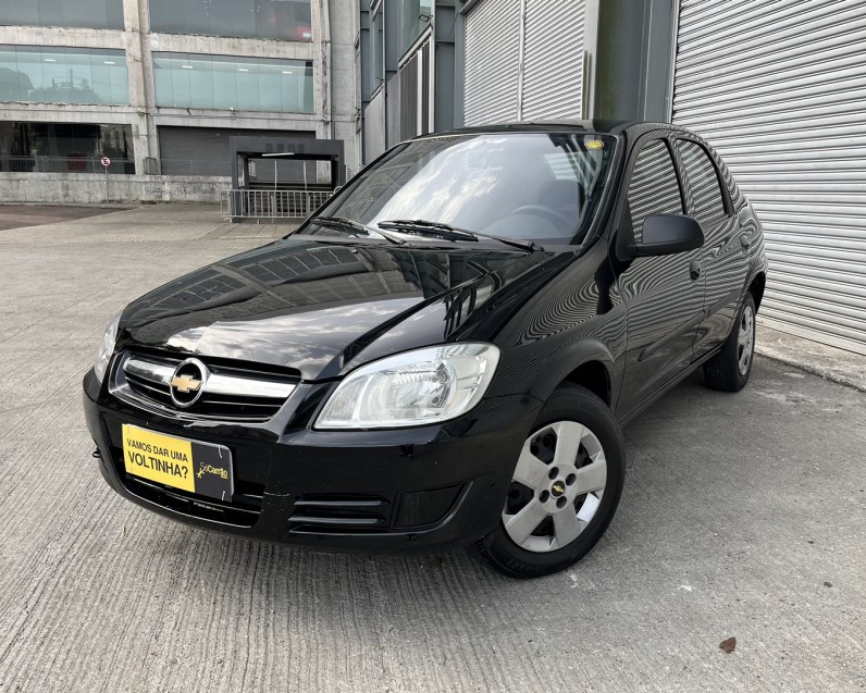 //www.autoline.com.br/carro/chevrolet/prisma-14-maxx-8v-flex-4p-manual/2011/curitiba-pr/23558540