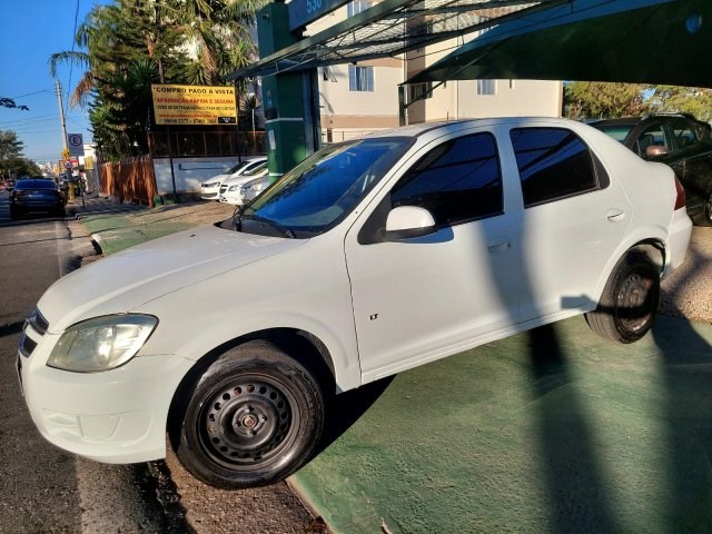 //www.autoline.com.br/carro/chevrolet/prisma-14-lt-8v-flex-4p-manual/2012/sorocaba-sp/24301138