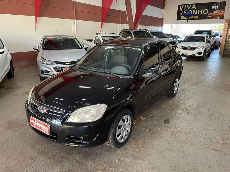 //www.autoline.com.br/carro/chevrolet/prisma-14-lt-8v-flex-4p-manual/2012/dourados-ms/24575027