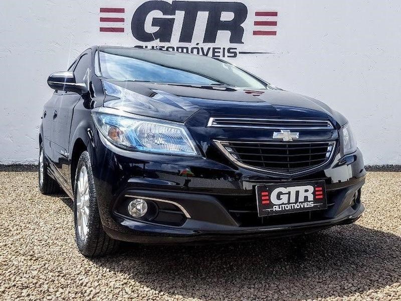 //www.autoline.com.br/carro/chevrolet/prisma-14-ltz-8v-flex-4p-automatico/2014/caarapo-ms/24615282