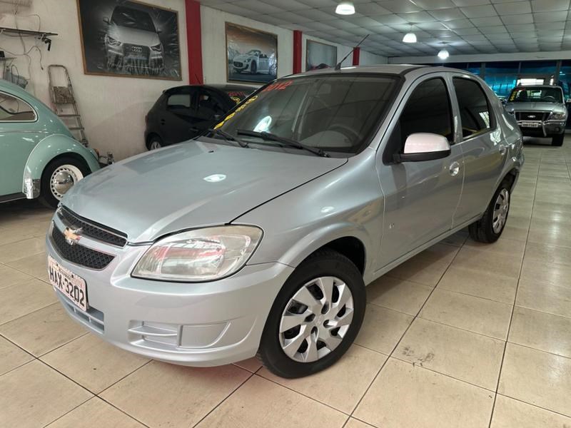 //www.autoline.com.br/carro/chevrolet/prisma-14-lt-8v-flex-4p-manual/2012/porto-alegre-rs/24665766