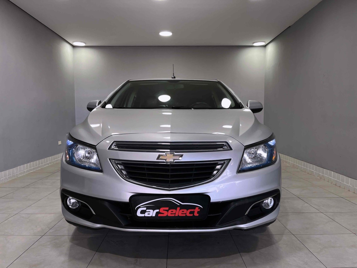 //www.autoline.com.br/carro/chevrolet/prisma-14-ltz-8v-flex-4p-automatico/2014/itaguai-rj/24719739
