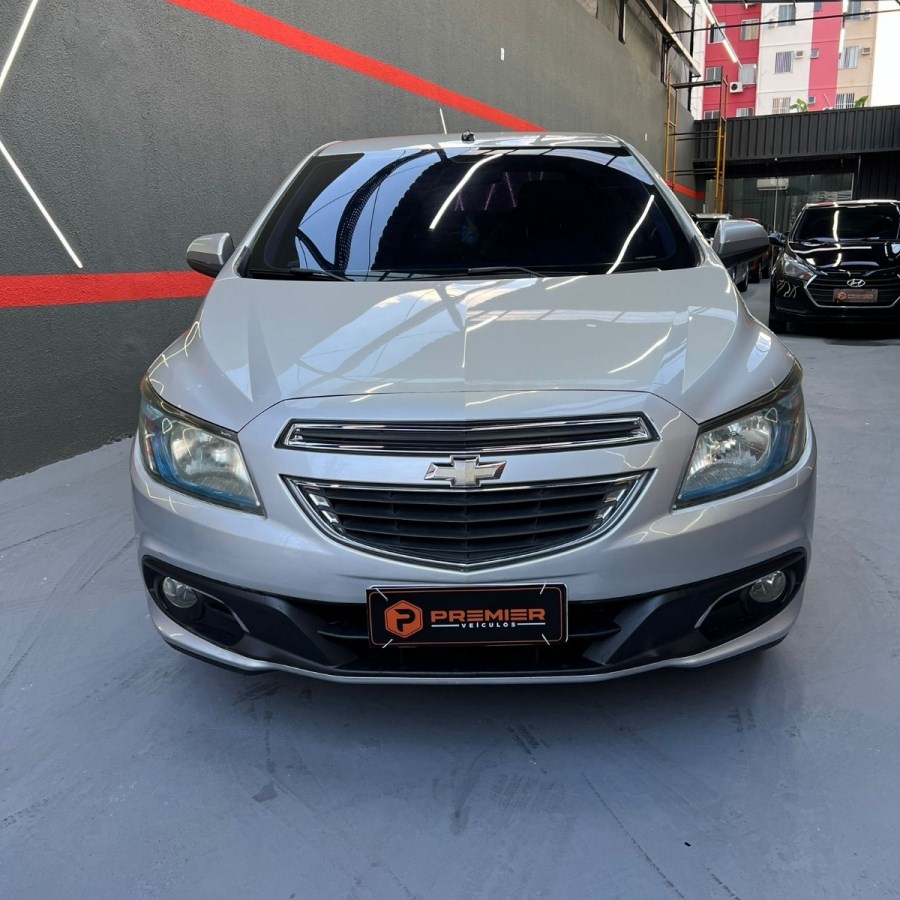 //www.autoline.com.br/carro/chevrolet/prisma-14-ltz-8v-flex-4p-automatico/2014/belem-pa/24743197
