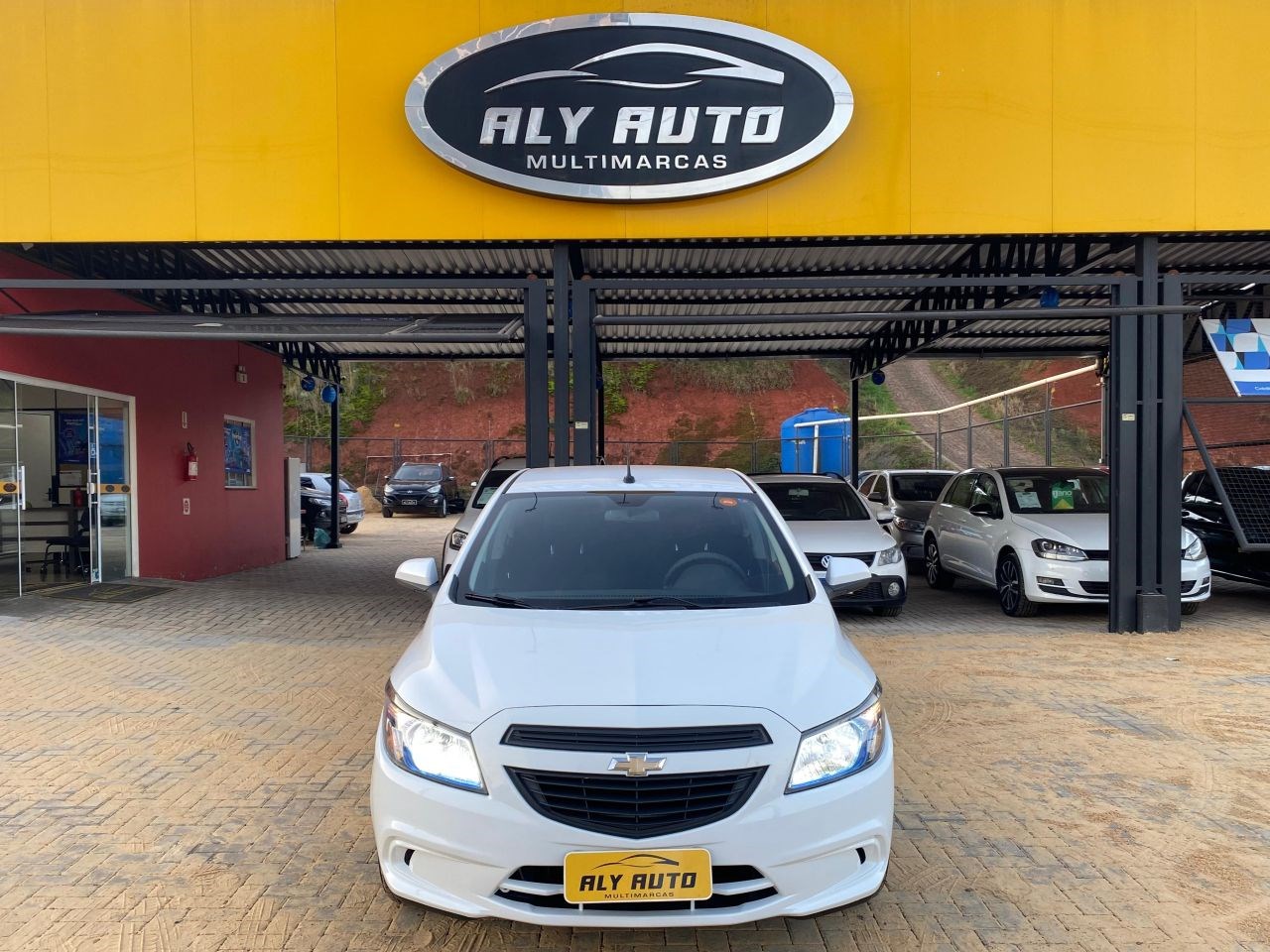 //www.autoline.com.br/carro/chevrolet/prisma-10-joy-8v-flex-4p-manual/2018/chapeco-sc/24781002