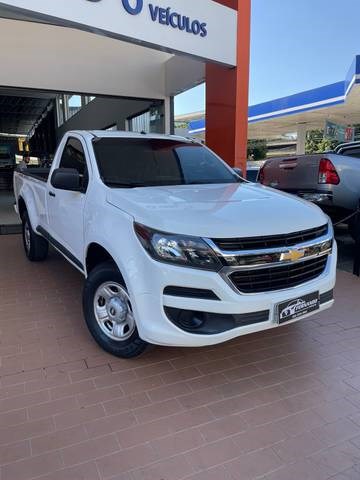 //www.autoline.com.br/carro/chevrolet/s-10-28-cs-ls-16v-diesel-2p-4x4-turbo-manual/2017/muriae-mg/21180725