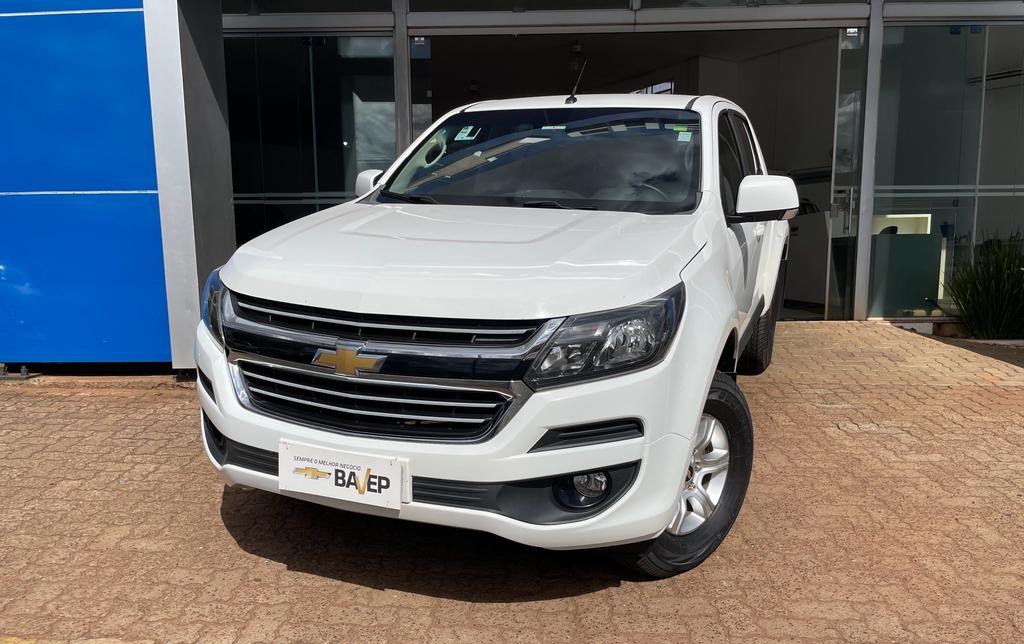 //www.autoline.com.br/carro/chevrolet/s-10-25-cd-lt-16v-flex-4p-automatico/2018/barretos-sp/22417453