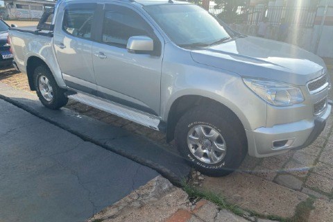 //www.autoline.com.br/carro/chevrolet/s-10-28-cd-lt-16v-diesel-4p-turbo-automatico/2015/avare-sp/22930305