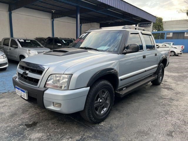 //www.autoline.com.br/carro/chevrolet/s-10-28-colina-cd-12v-diesel-4p-4x4-turbo-manual/2011/londrina-pr/23467319